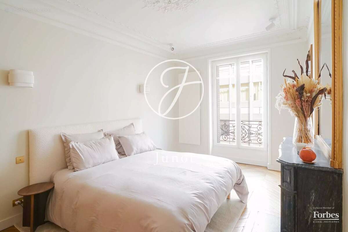 Appartement à PARIS-6E