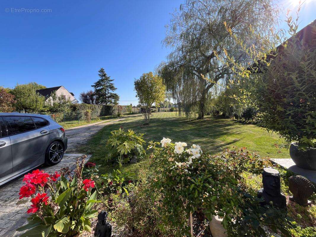 Maison à SAINT-DENIS-EN-VAL