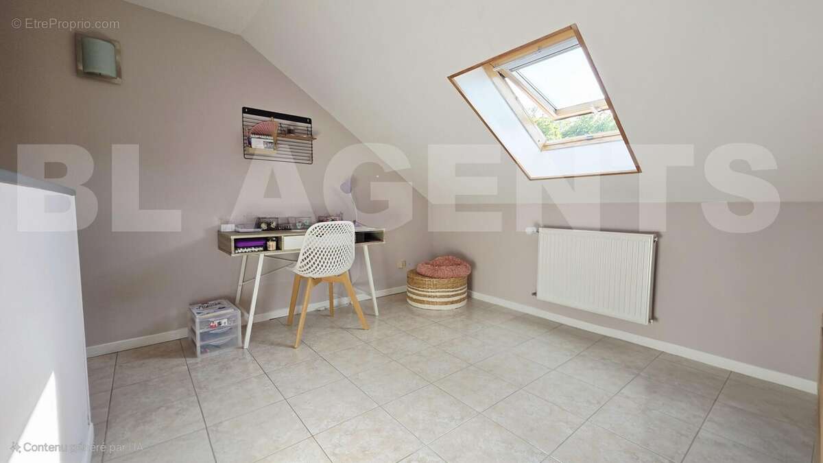 20250718_180937(1)(2)(1) - Maison à SEDAN