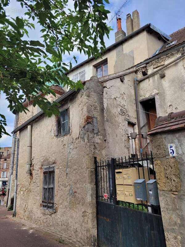 Appartement à SAINT-POURCAIN-SUR-SIOULE