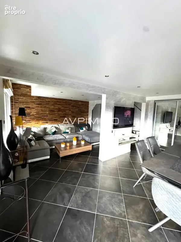 Rare à saint-cyr-sur-mer   duplex 148 m2 au cœur du village - photo 4