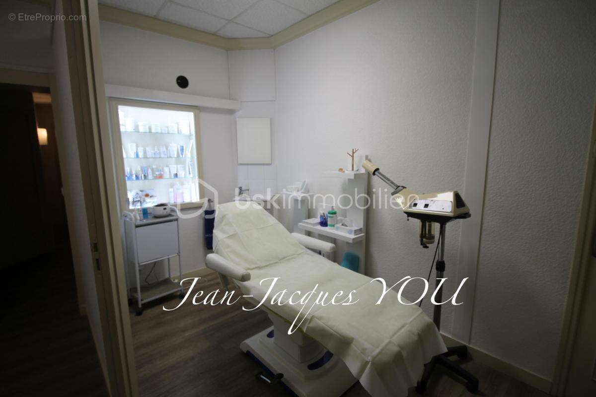 Commerce à SAINT-HILAIRE-DU-HARCOUET