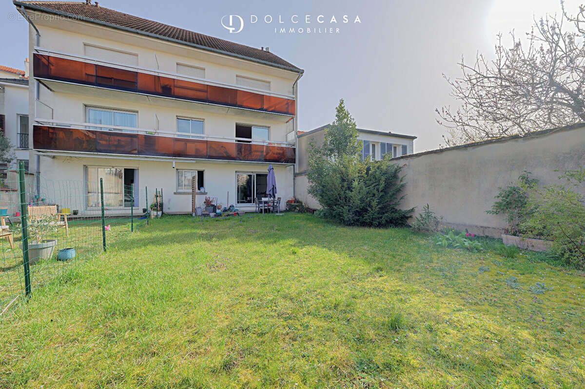 Appartement à LE PERREUX-SUR-MARNE