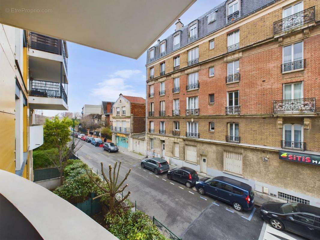 Appartement à COLOMBES