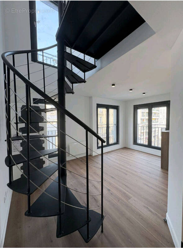 Appartement à PARIS-12E