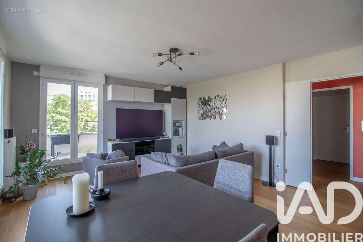 Photo 3 - Appartement à RUEIL-MALMAISON