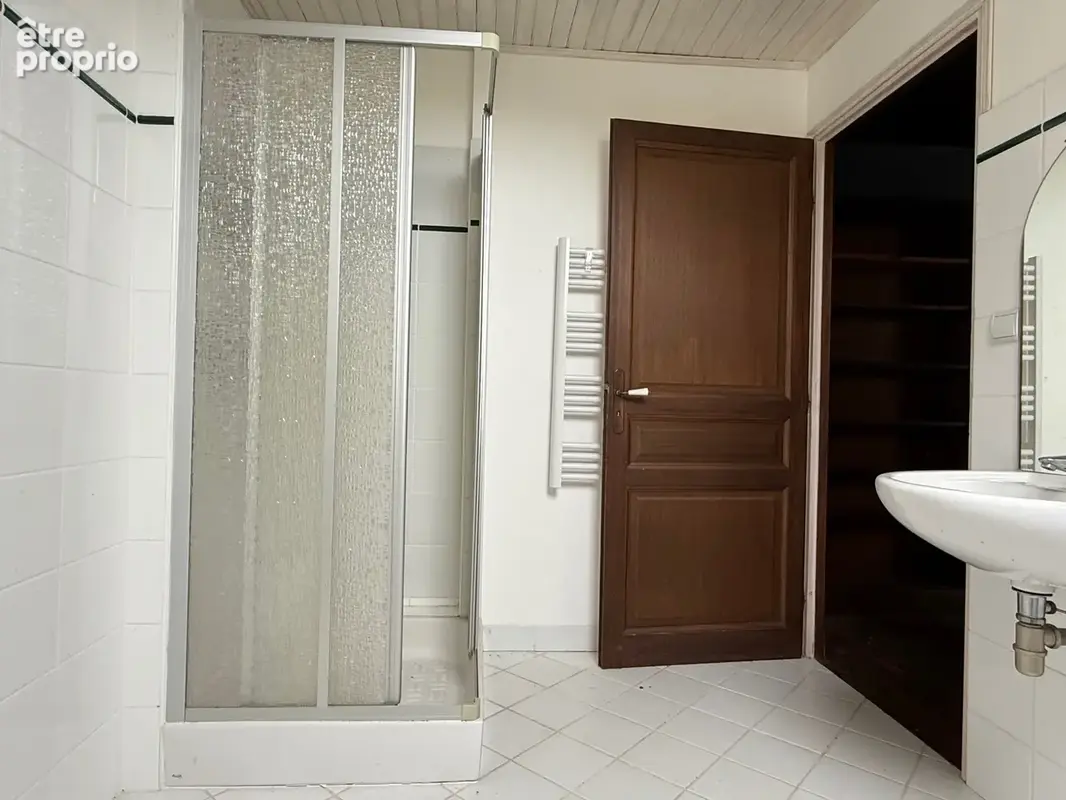 Auv 1213 : Grande maison habitable au calme, parcelle 570m2 - photo 51