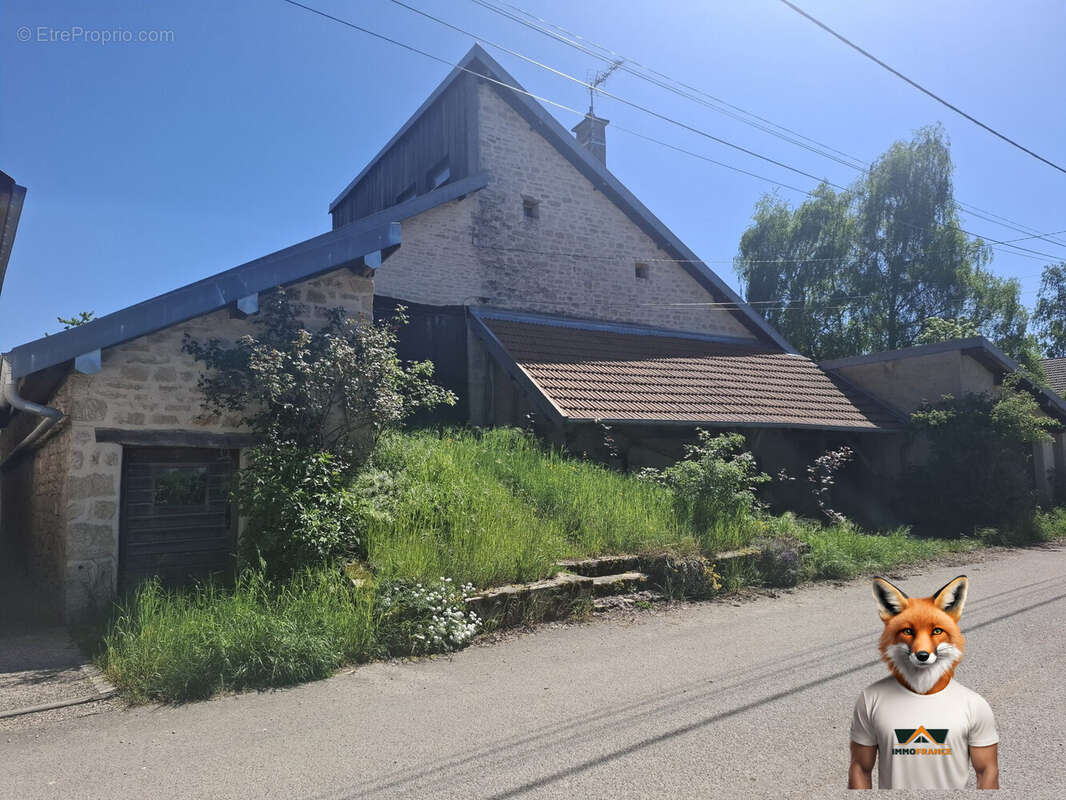 Maison à CHASSAGNE-SAINT-DENIS