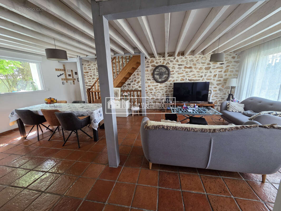 Maison à SAVIGNY-SUR-ORGE