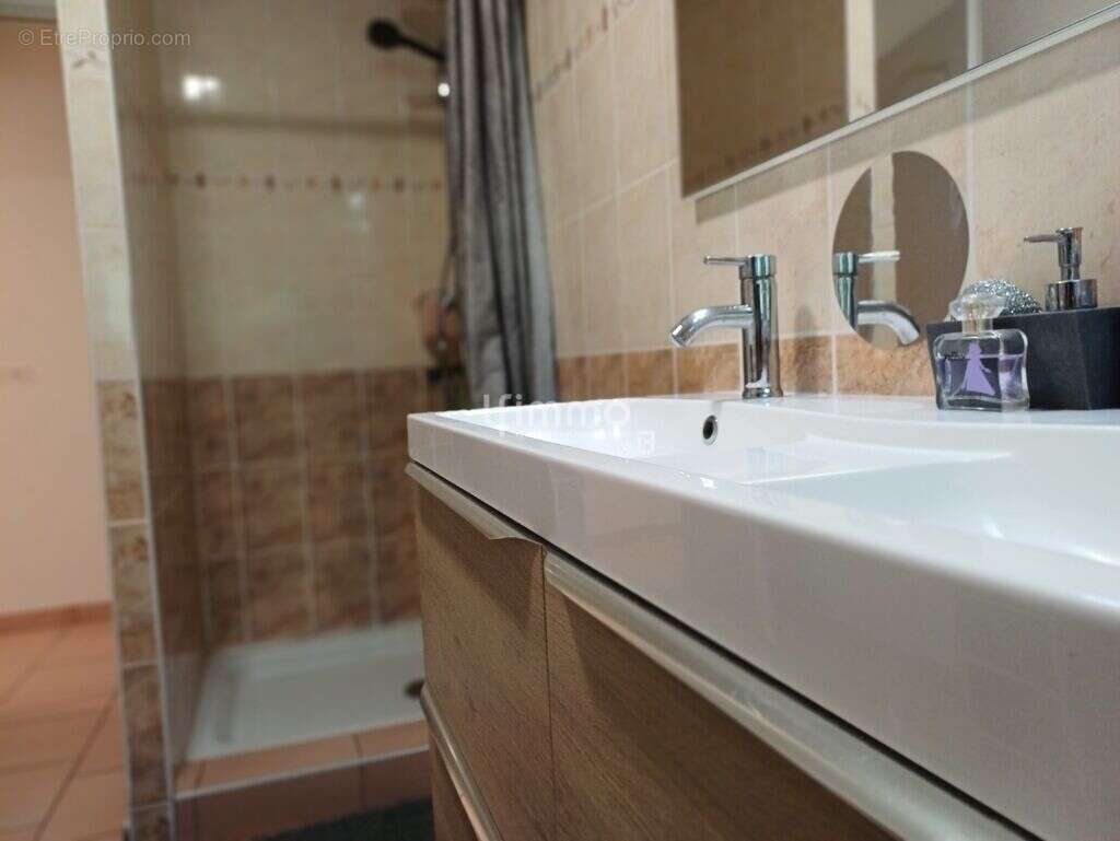 Appartement à BOURG-BRUCHE