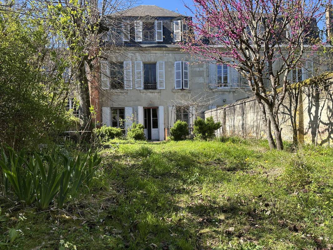 Maison à COGNAC