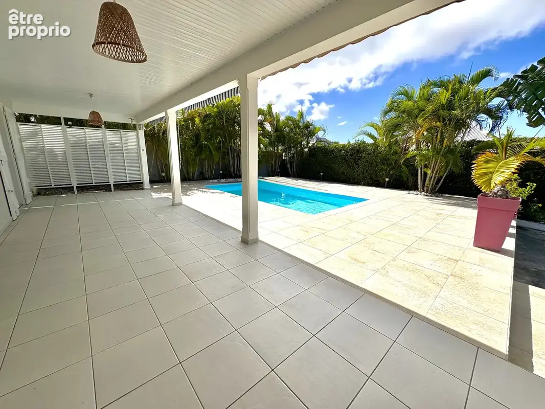 Maison F4 de 114 m2 avec garage, piscine, citerne et jardin clos de 580 m2 - photo 22