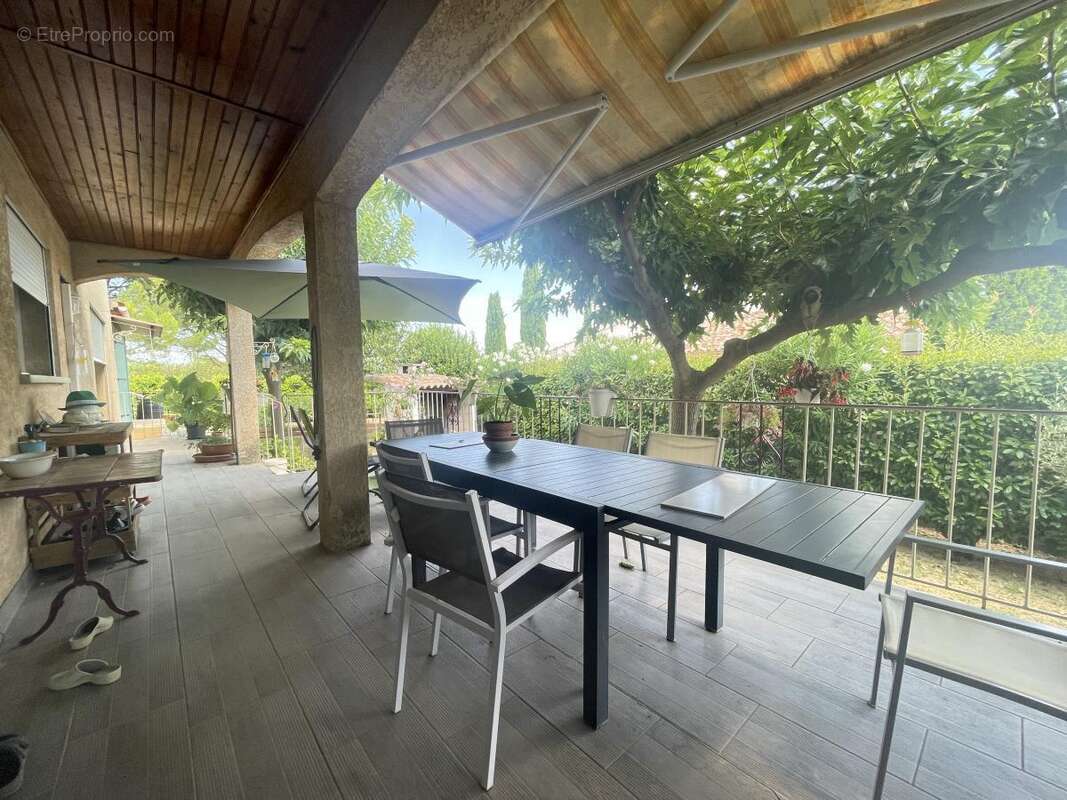 Maison à SAINT-FELIX-DE-LODEZ