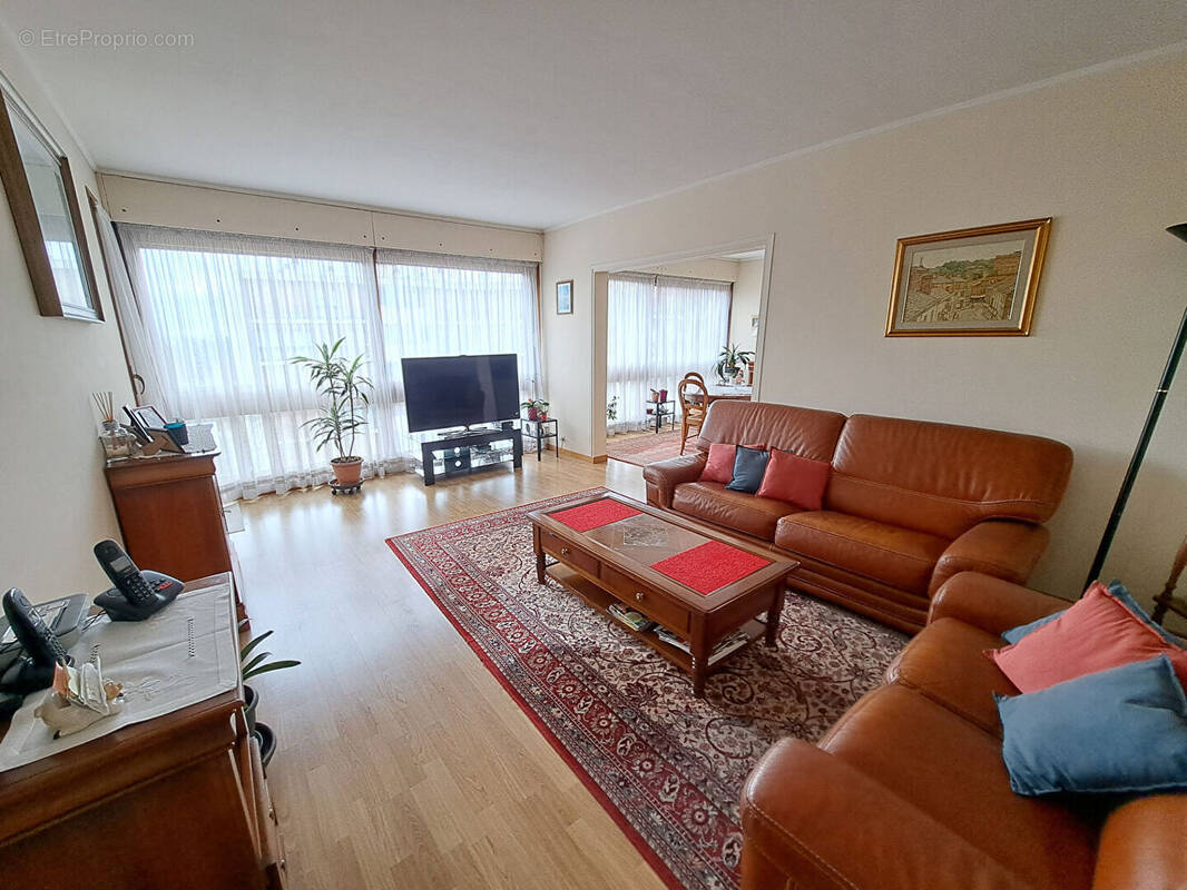Appartement à RIS-ORANGIS