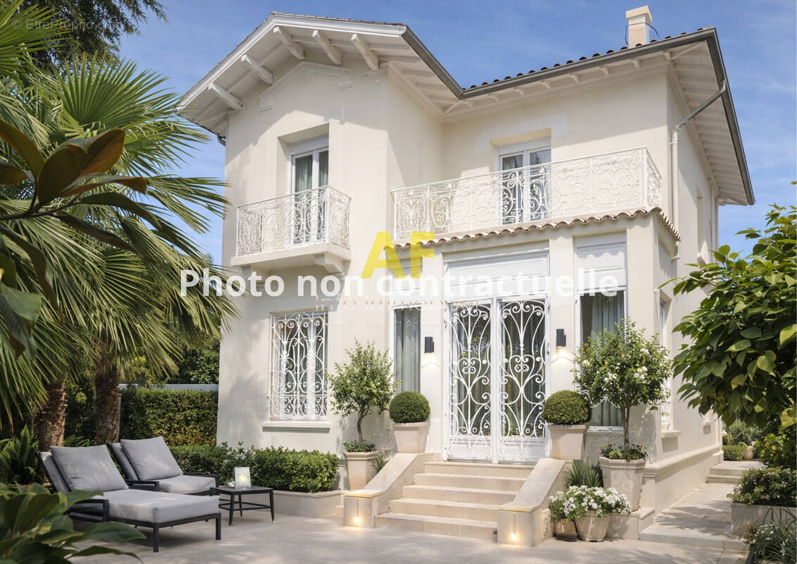 Maison à SAINT-RAPHAEL