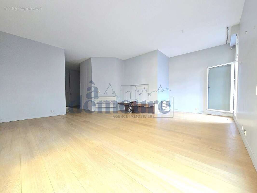 Appartement à ISSY-LES-MOULINEAUX