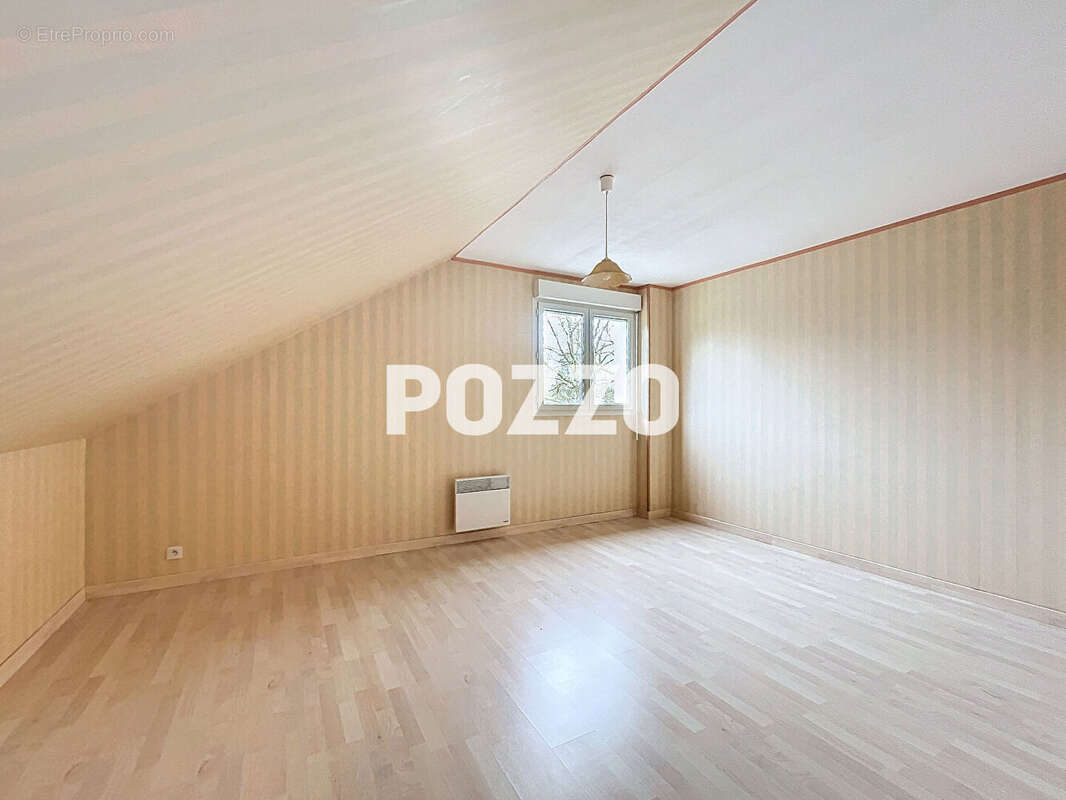 Maison à SAINT-SEVER-CALVADOS