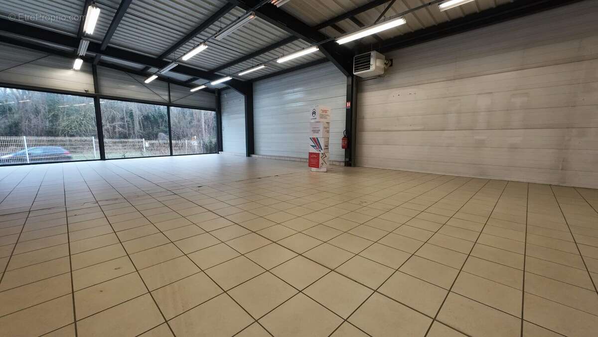 Commerce à CREPY-EN-VALOIS