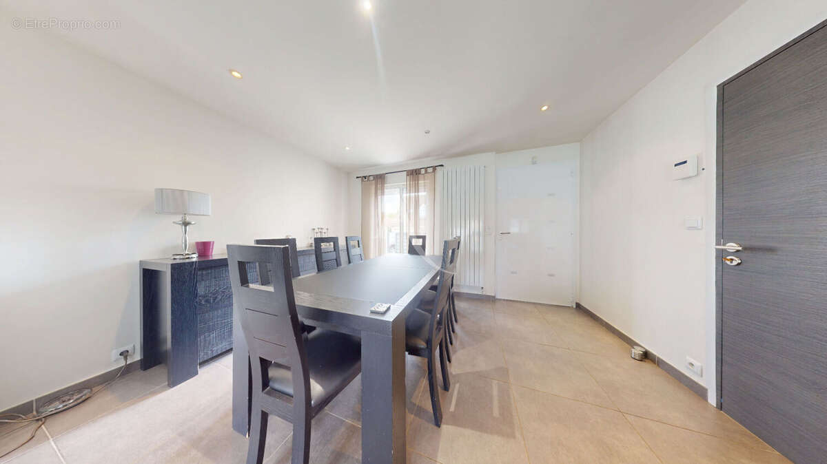 Maison à ROISSY-EN-BRIE