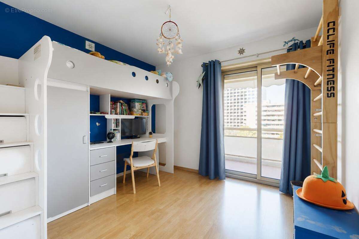 Appartement à MARSEILLE-6E