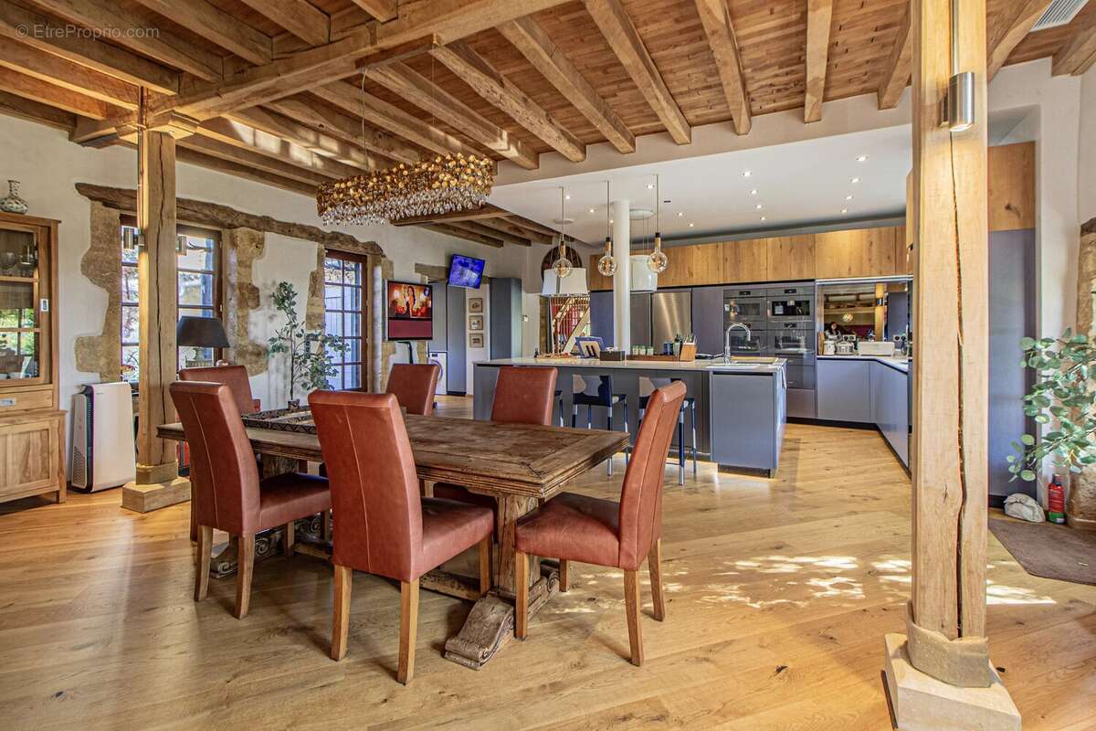 Maison à SIORAC-EN-PERIGORD