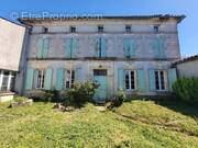 Maison à MACQUEVILLE