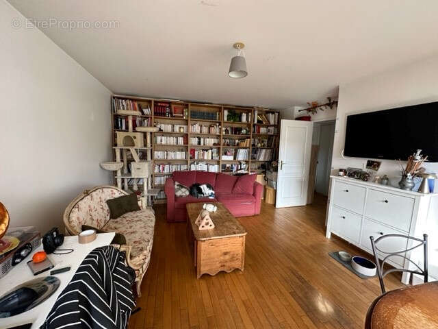 Appartement à BURES-SUR-YVETTE