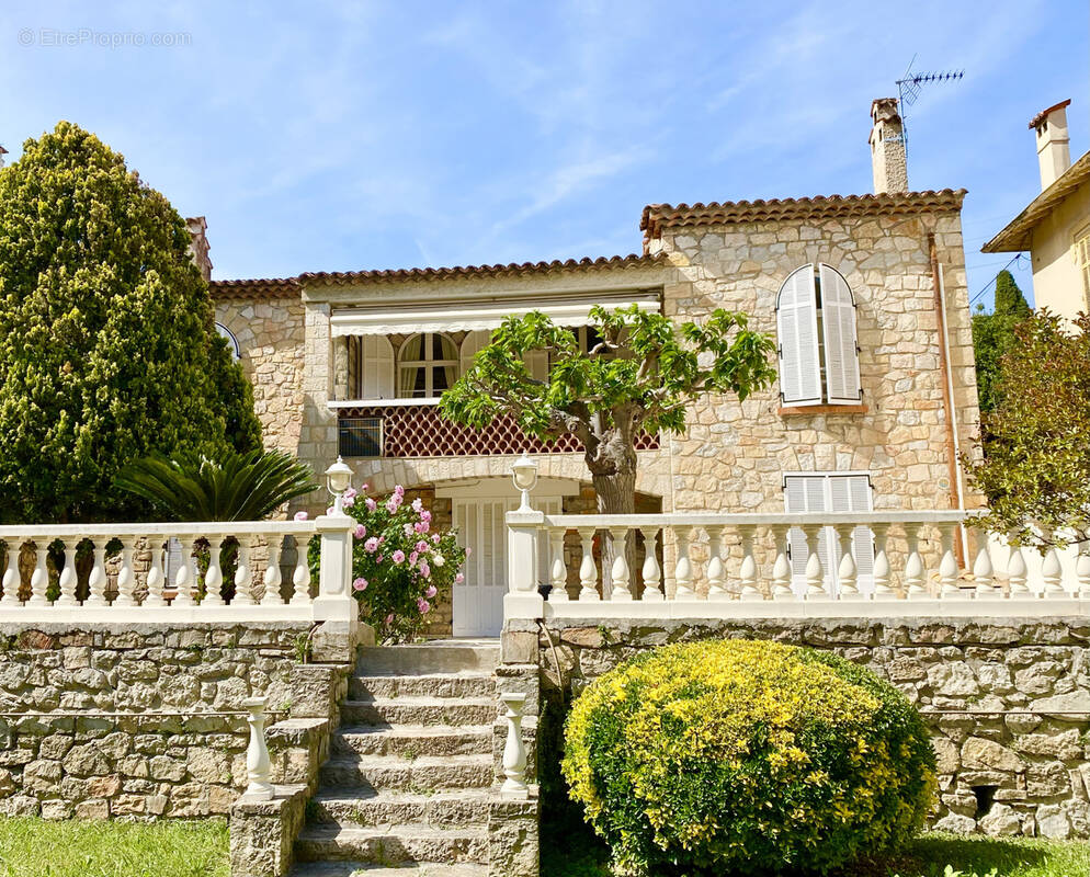 Maison à LE CANNET