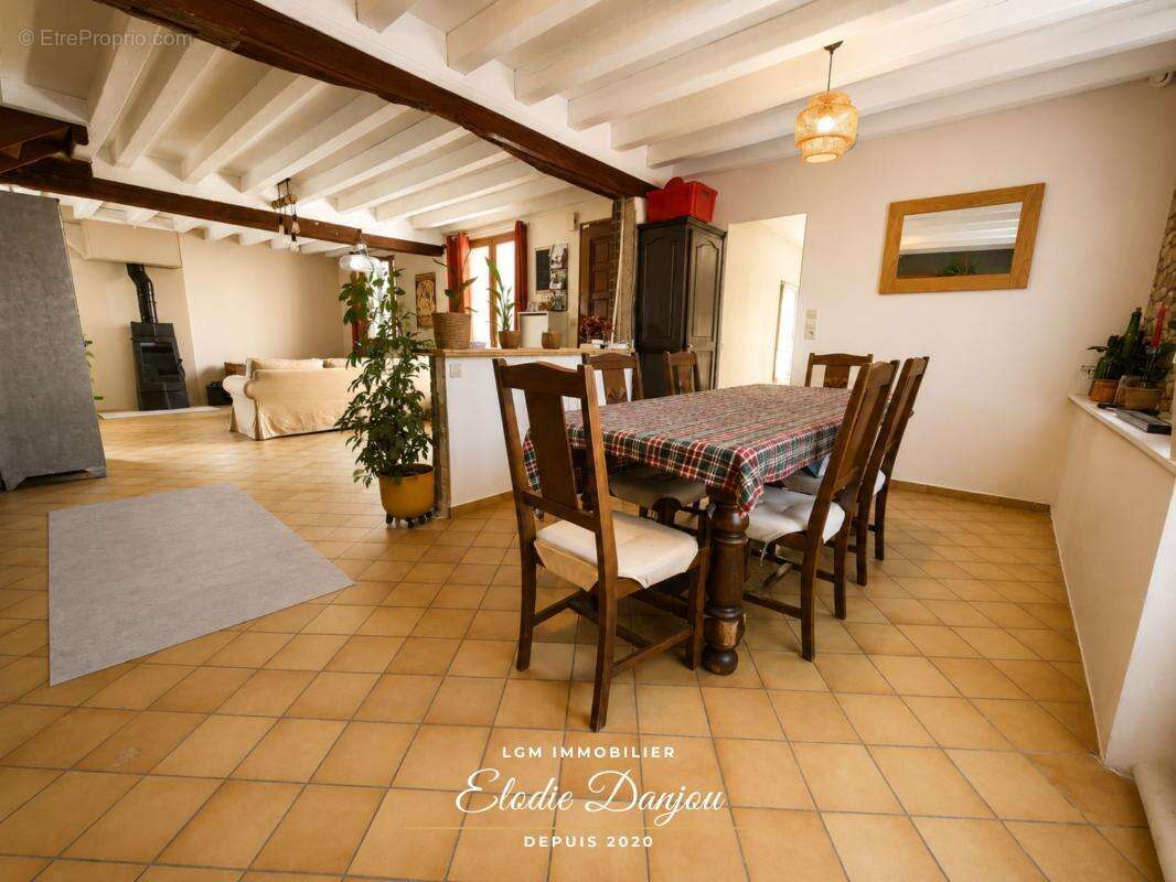 Maison à colombages – 5 chambres – Jardin et cour - Authon proche Château-Renault - photo 4