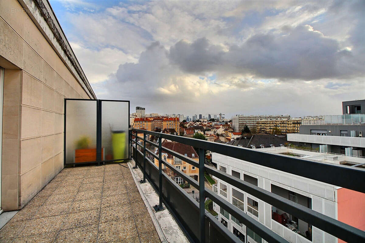 Appartement à COLOMBES