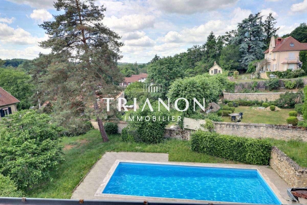 Maison à MONTFORT-L'AMAURY