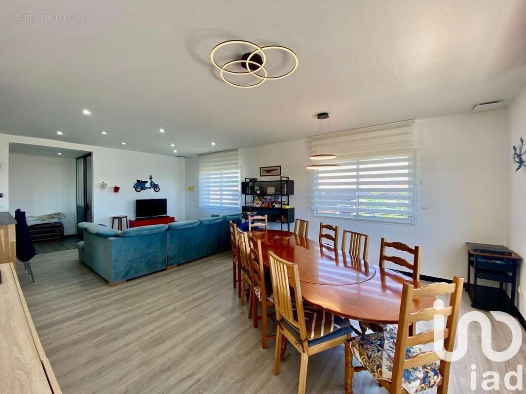 Photo 6 - Maison à VILLEMOUSTAUSSOU