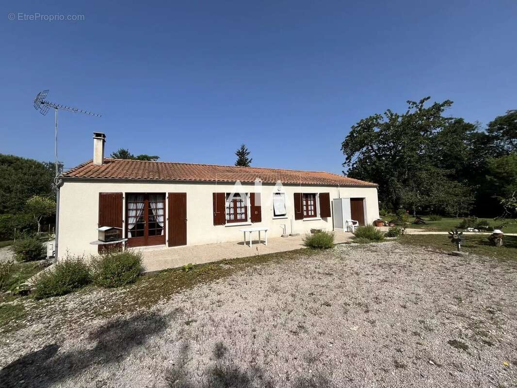 Maison à MAINE-DE-BOIXE