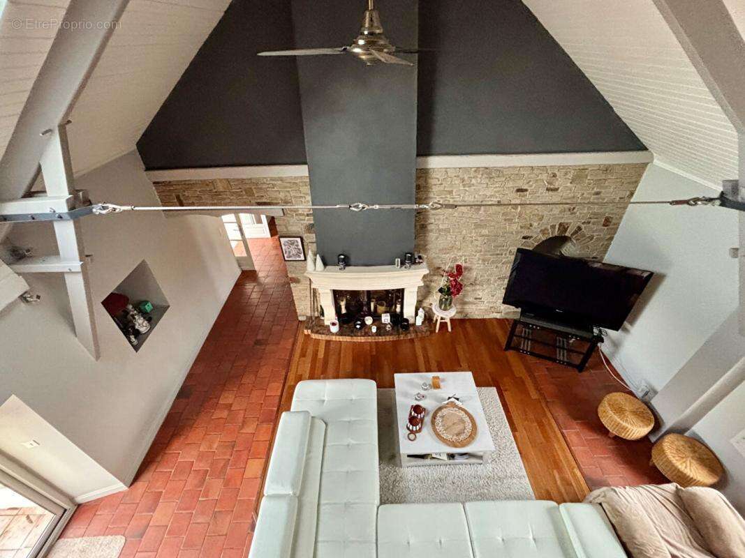 Maison à COUFFE