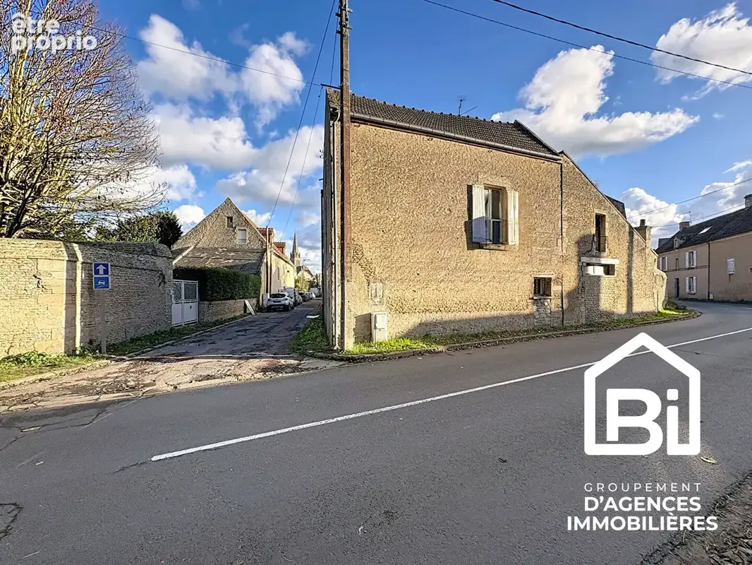 BERNIERES SUR MER - Maison de ville à restaurer - photo 9