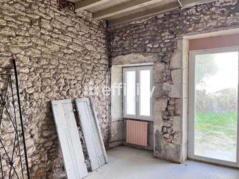 Maison à MIRAMBEAU