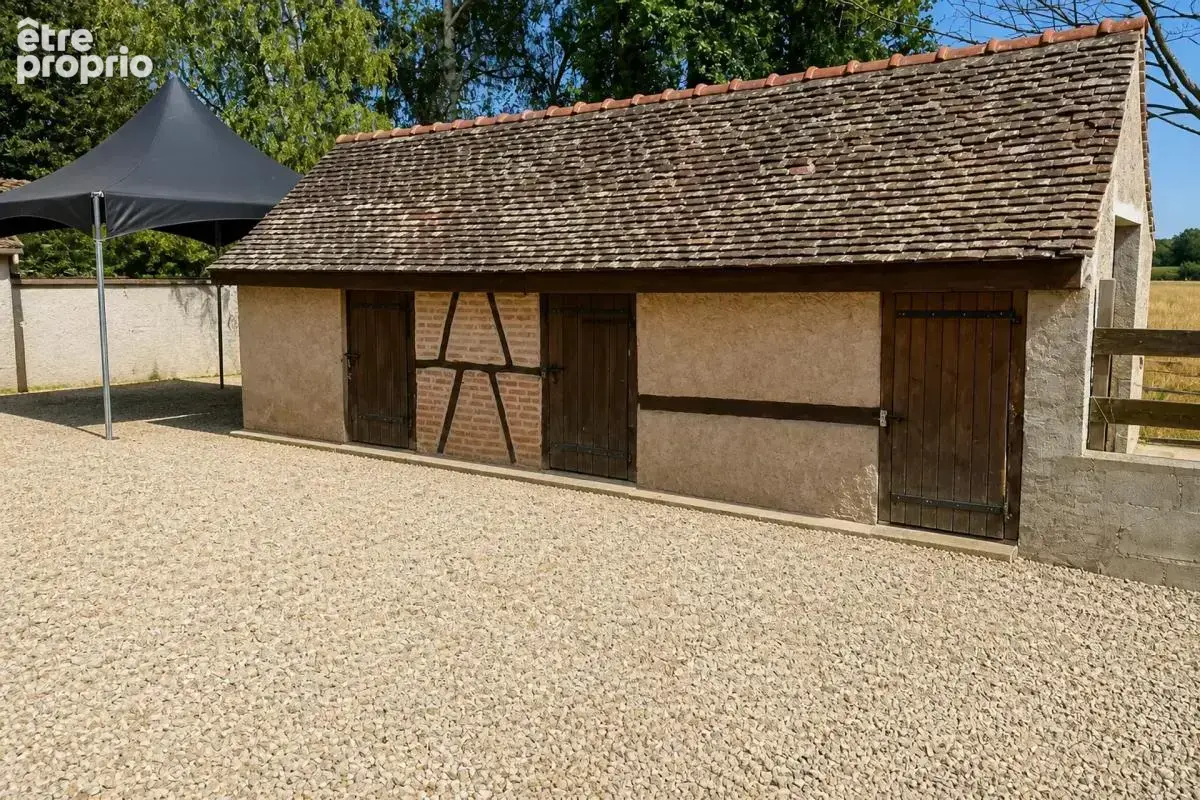 Maison de 5 pièces de 300 m² à Saint-Martin-en-Bresse - photo 8