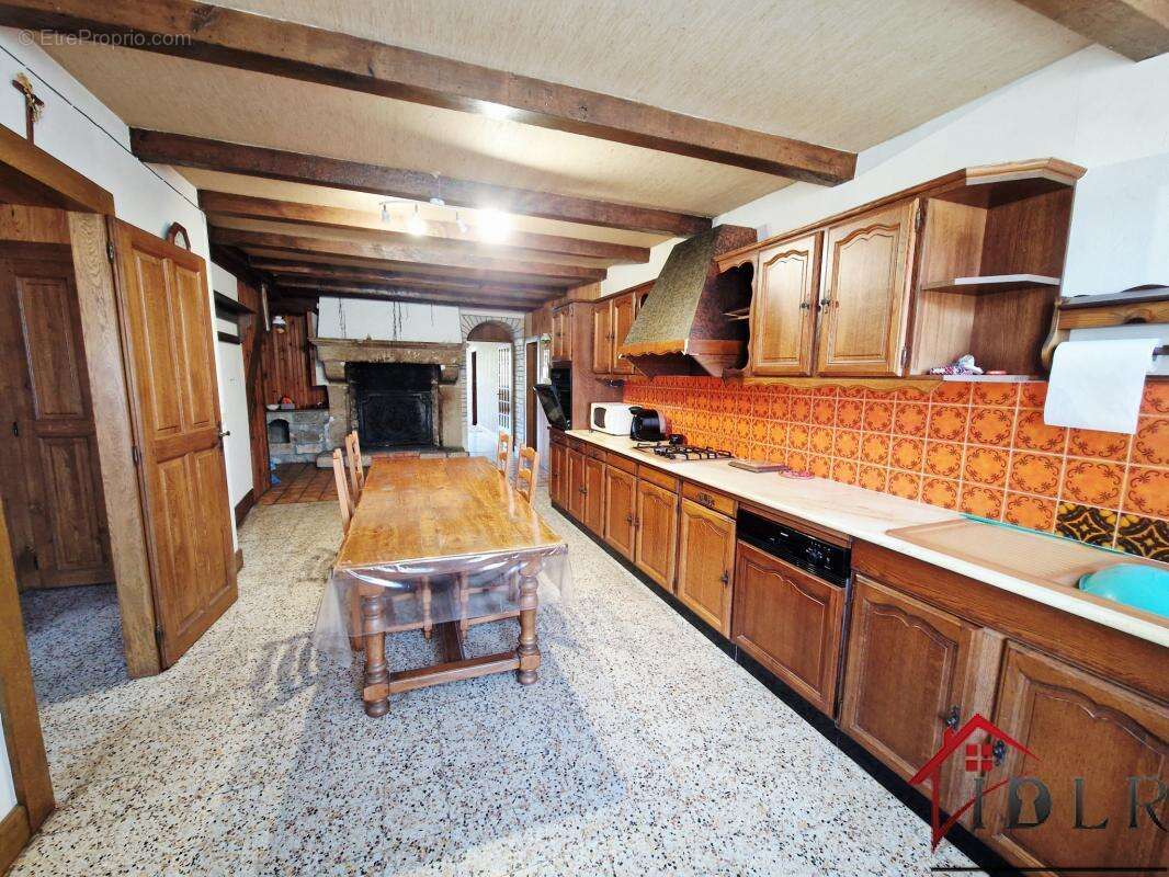 Maison à TERRE-NATALE