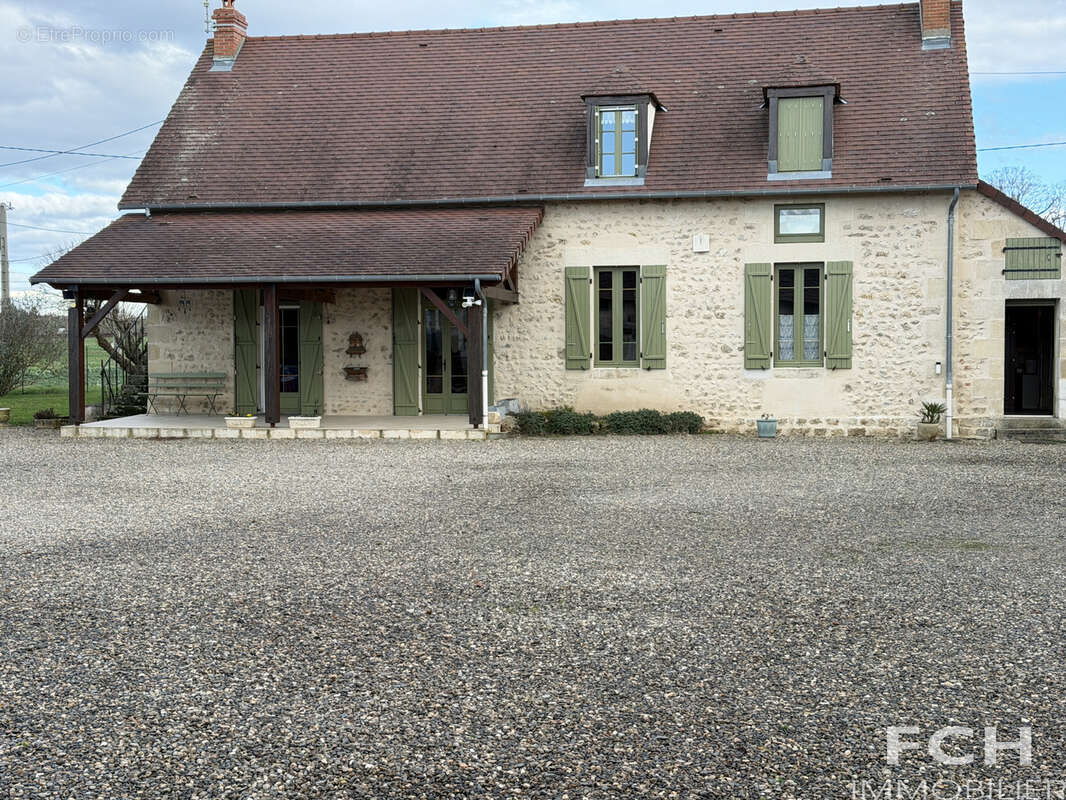 Maison à SAINT-GERMAIN-DES-FOSSES