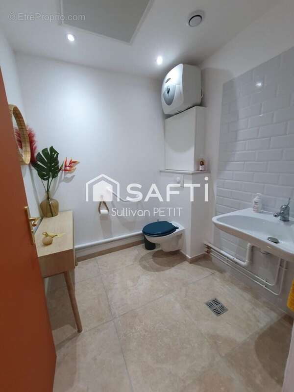 Photo 9 - Commerce à FORT-DE-FRANCE