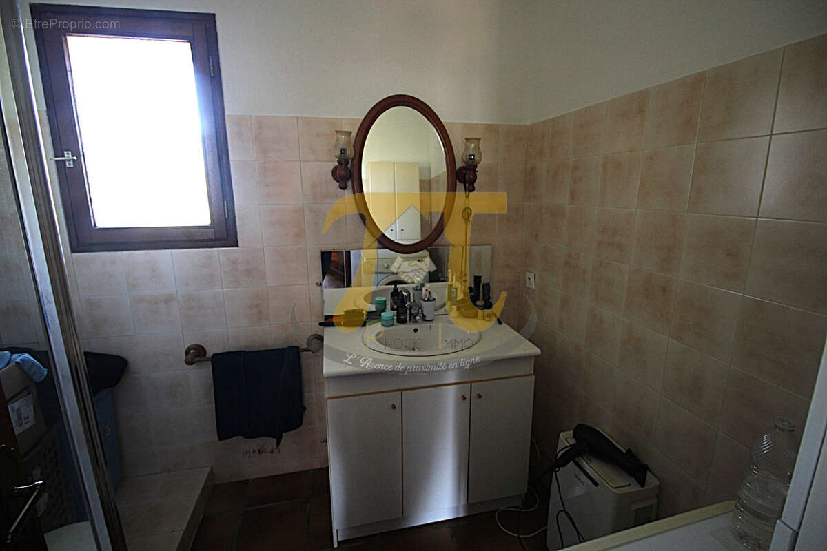 Grande maison familiale proposant 2 logements. - photo 13