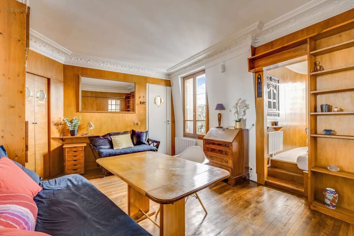 Appartement à PARIS-9E
