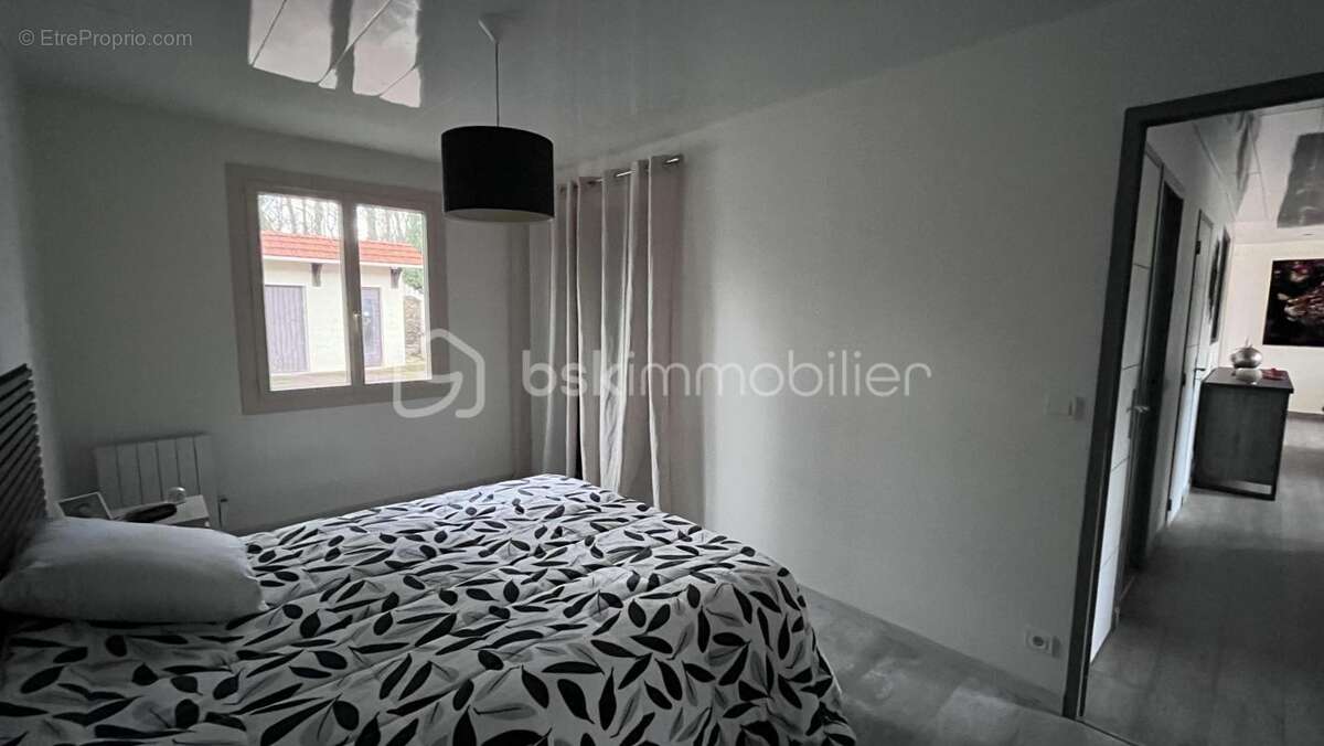 Maison à LE LARDIN-SAINT-LAZARE