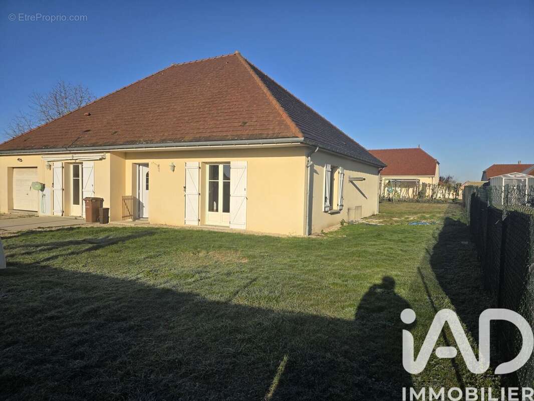 Photo 2 - Maison à PINEY