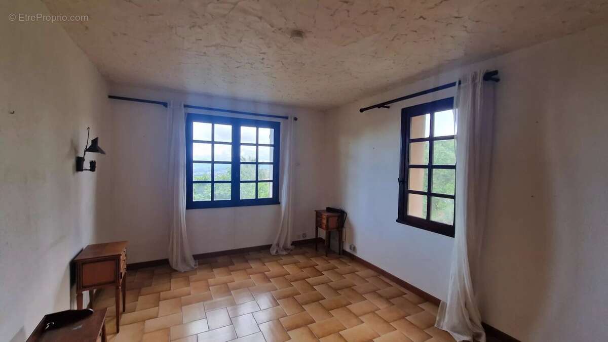 Maison à CANTARON