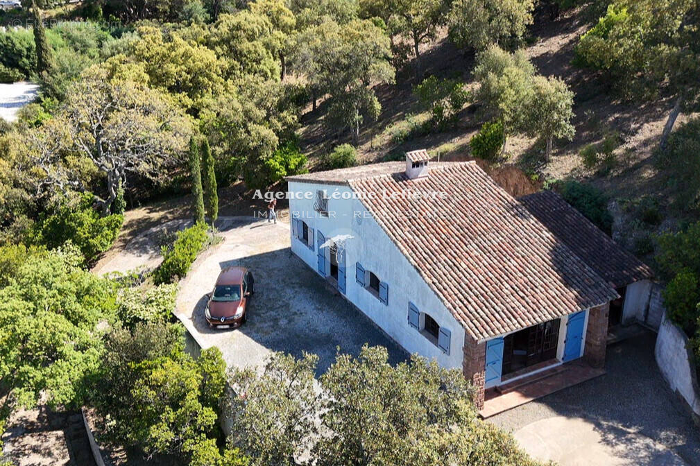 Maison à LES ISSAMBRES