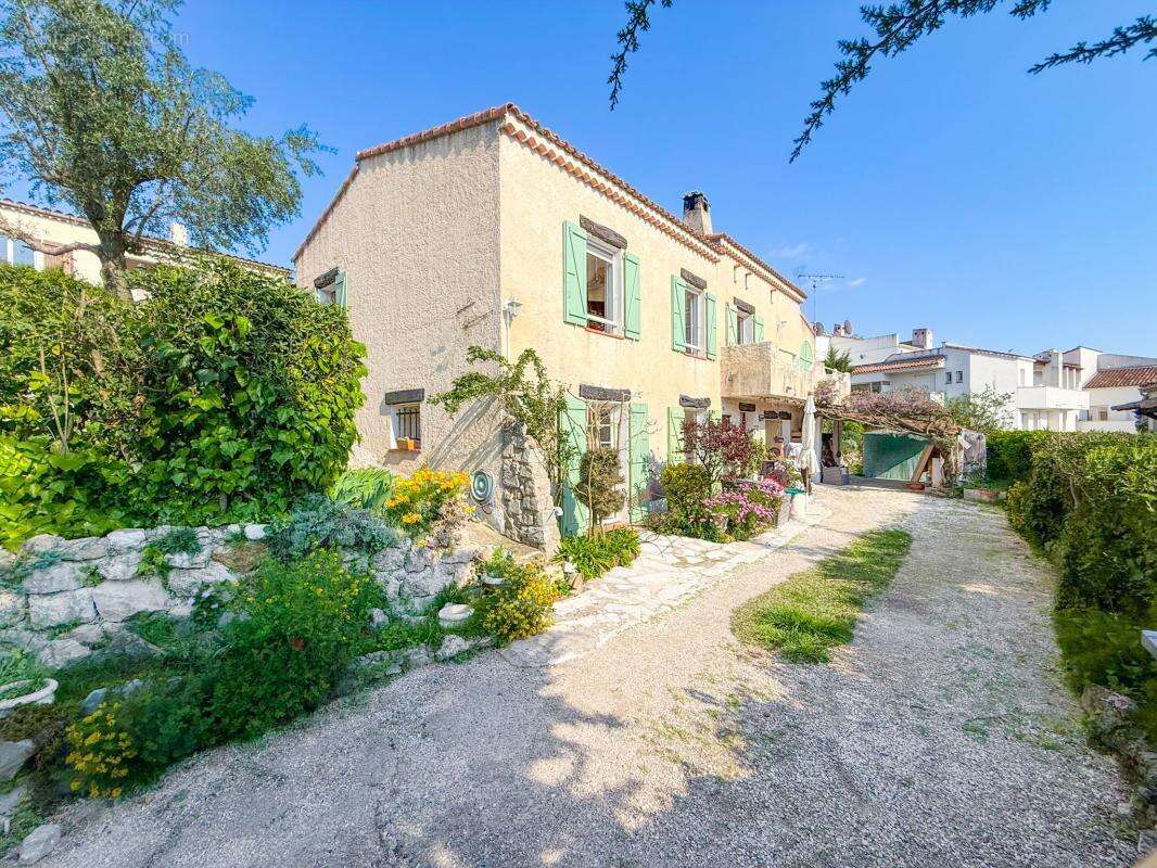 Maison à LA COLLE-SUR-LOUP