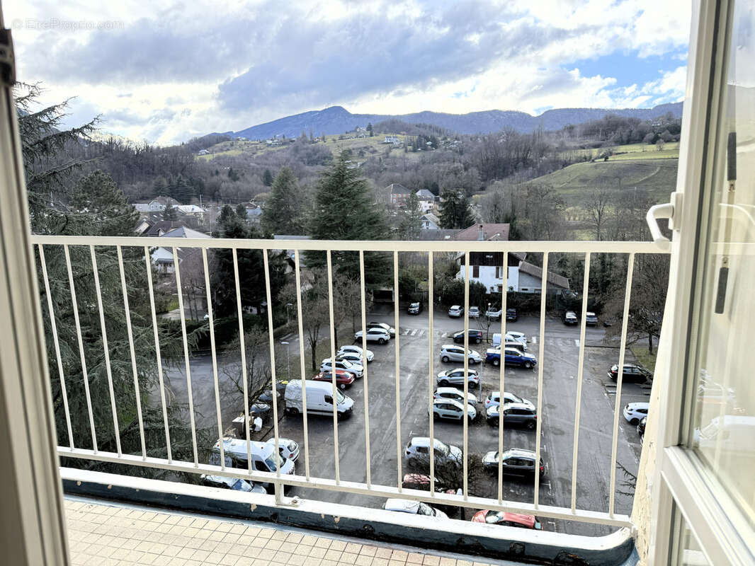 Appartement à COGNIN