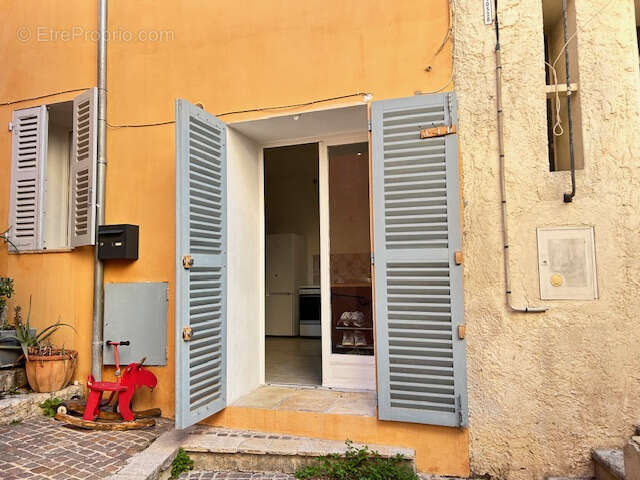 Appartement à HYERES