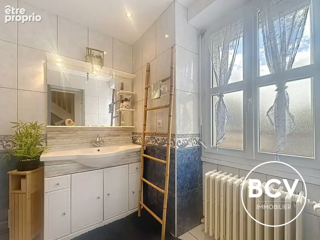 Maison T6 de 121 m² sur terrain de 540 m² clos et arboré - photo 13